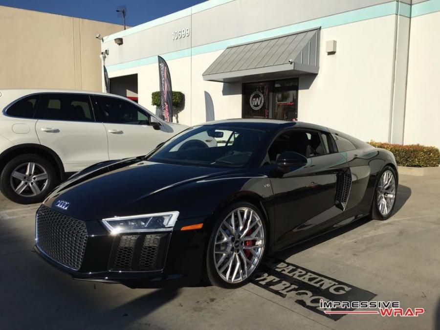  Audi R8 V10 4D Gloss by Impressive Wrap 2016 года  (фото 3 из 6)